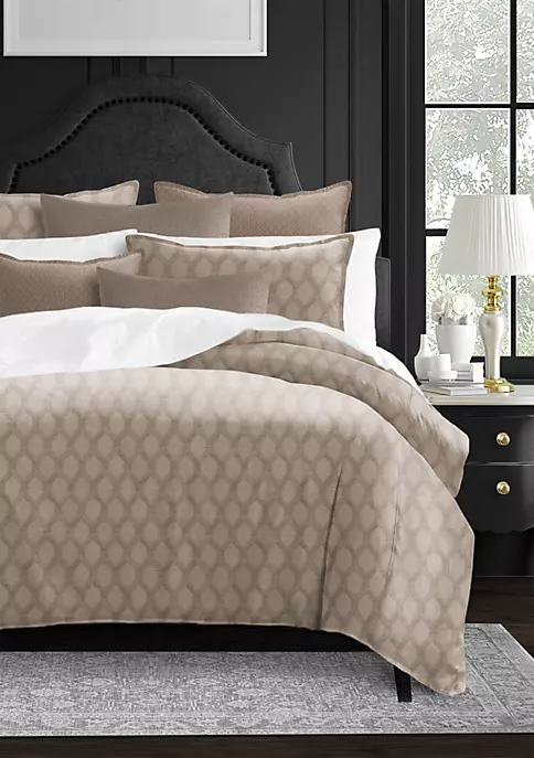 6ix Tailors Fine Linens Desdemona Natural California King Comforter & 2 Shams Set 6 6ix Tailors Fine Linens Desdemona Natural California King Comforter & 2 Shams Set - Image 4